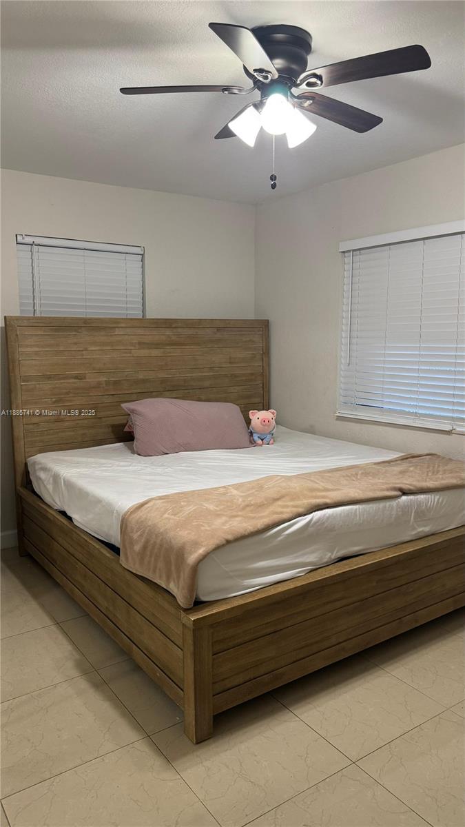 BROADVIEW COUNTRY CLUB ES - Residential