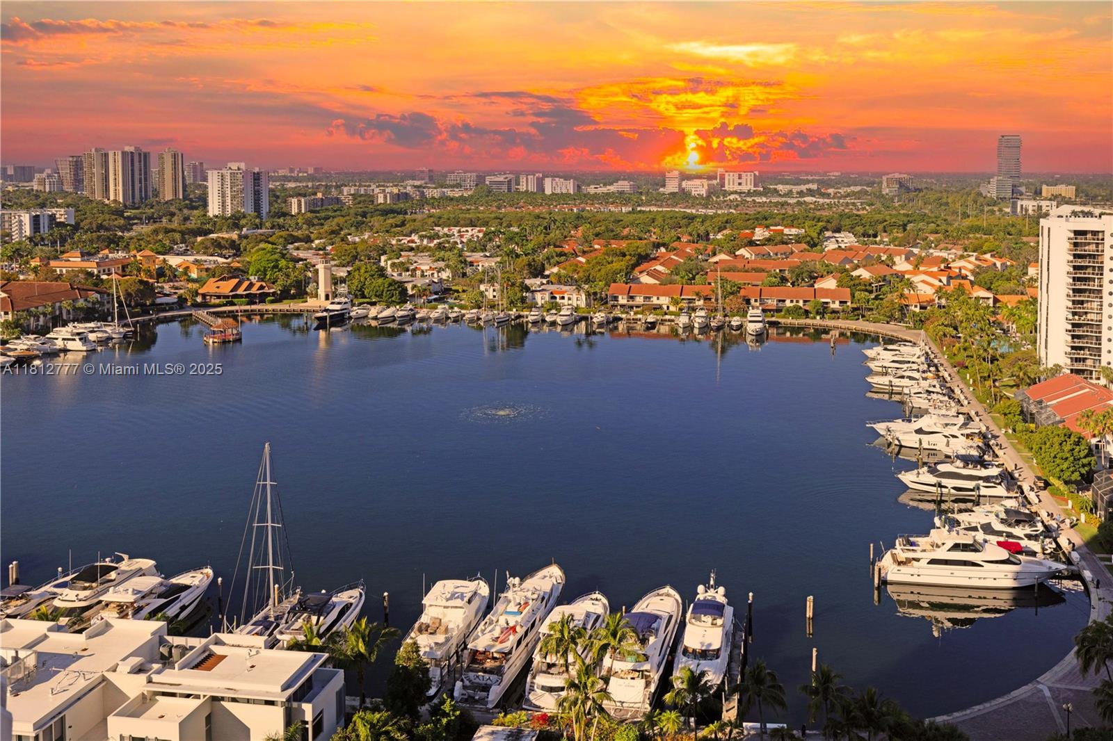 SOUTH TOWER AT THE POINT - Residential