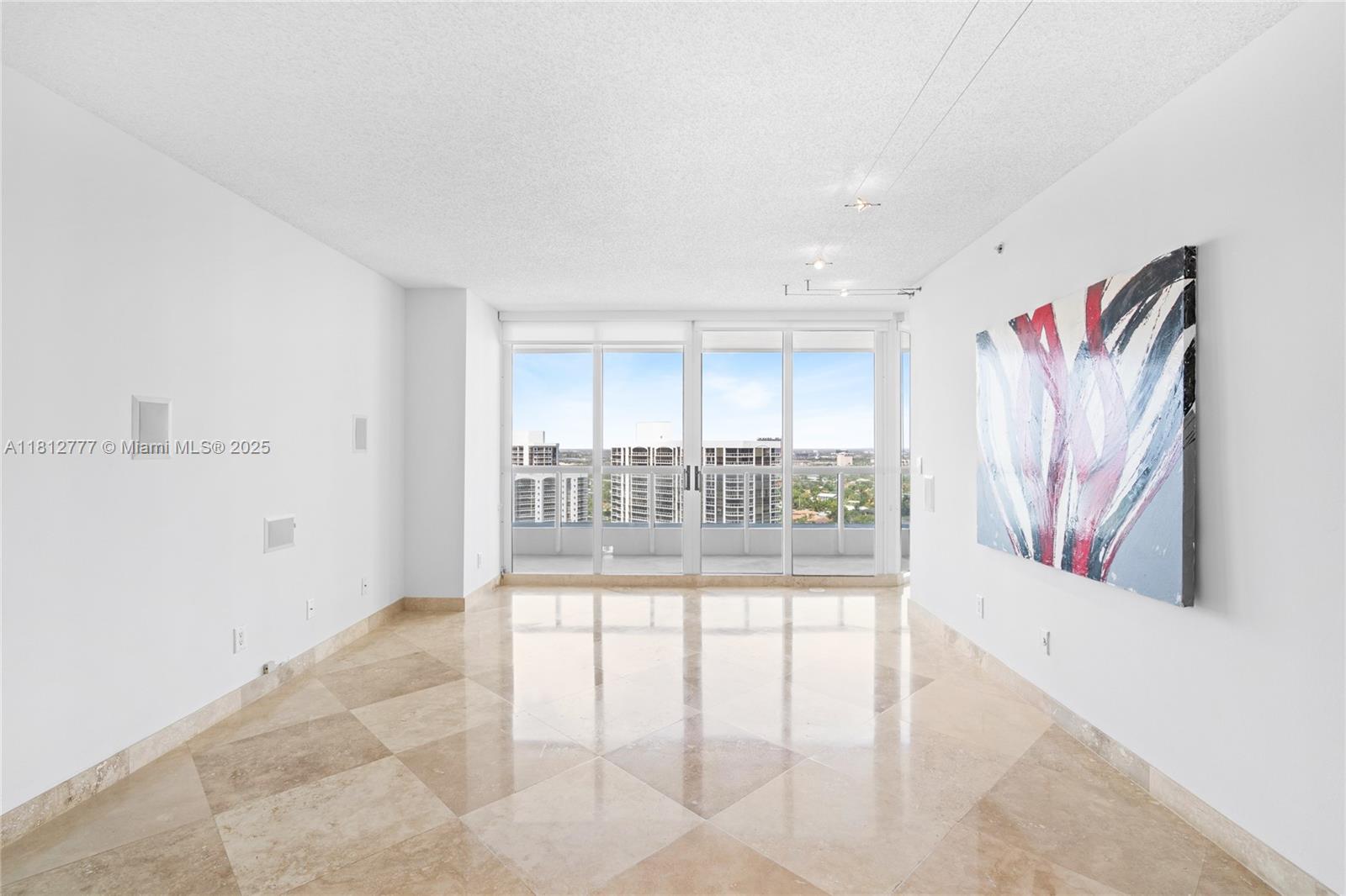 SOUTH TOWER AT THE POINT - Residential