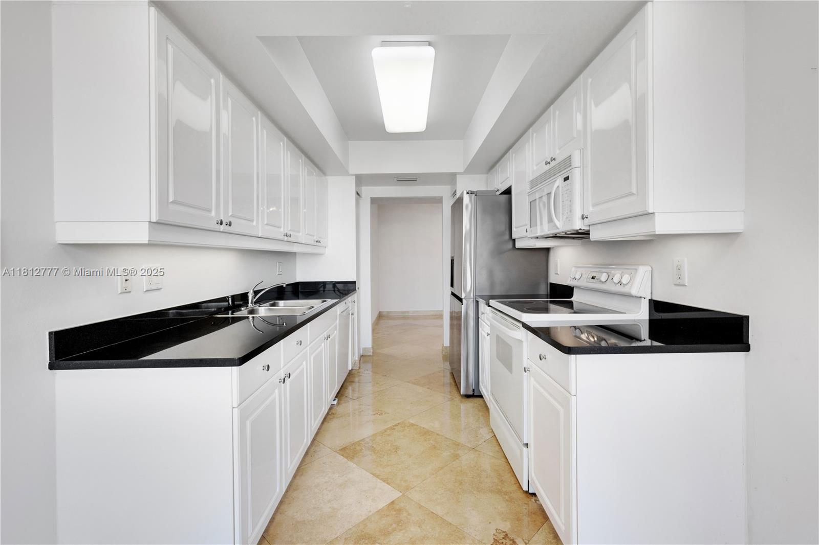 SOUTH TOWER AT THE POINT - Residential