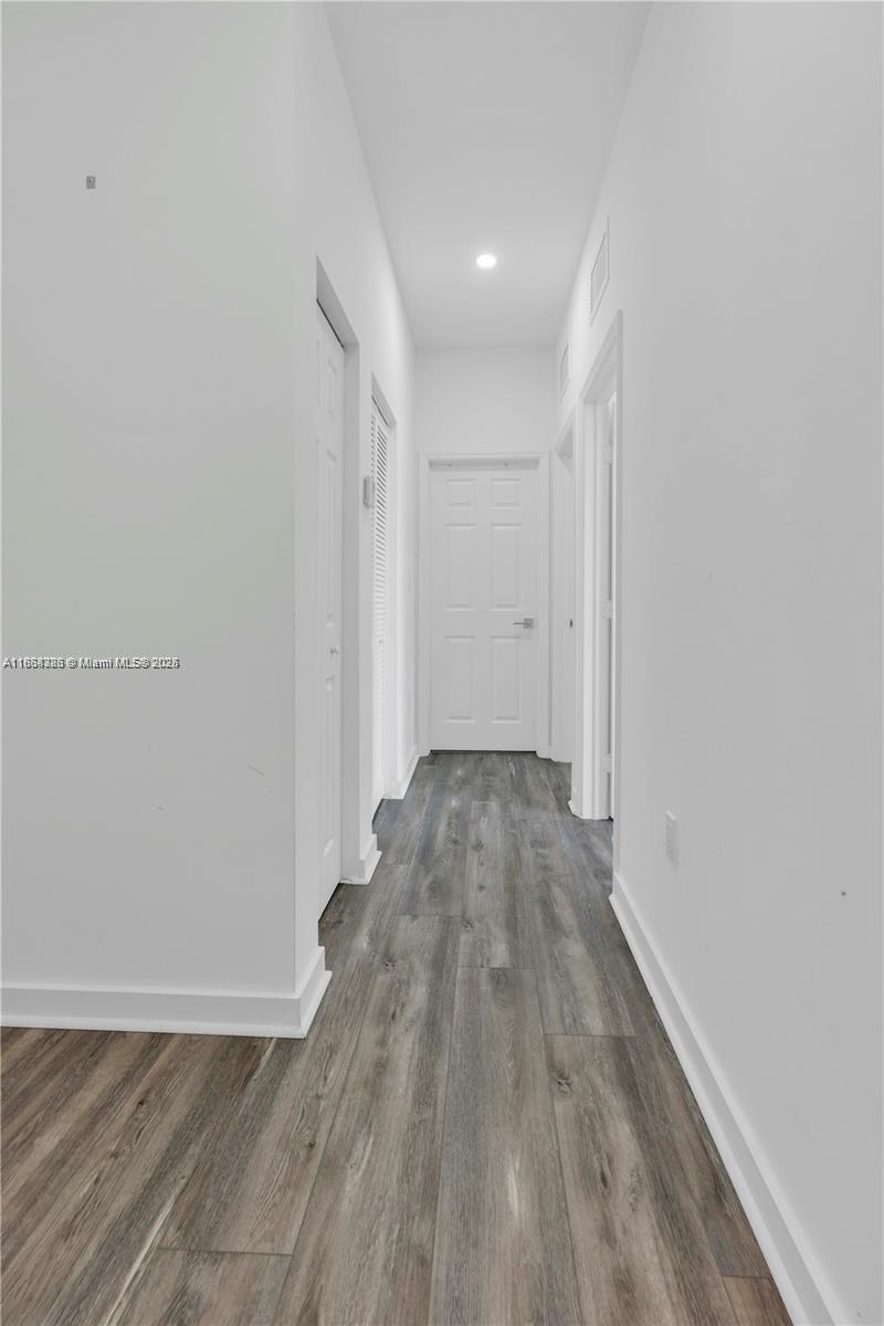 BAHIA DELRAY TOWNHOMES CO - Residential Lease