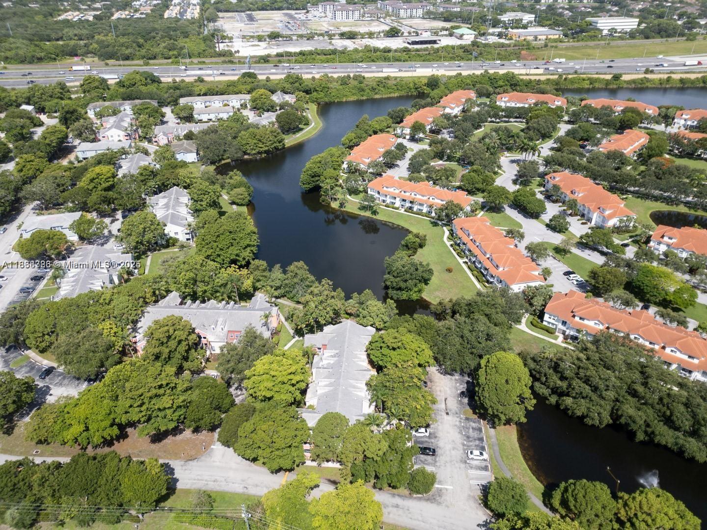 BAHIA DELRAY TOWNHOMES CO - Residential Lease