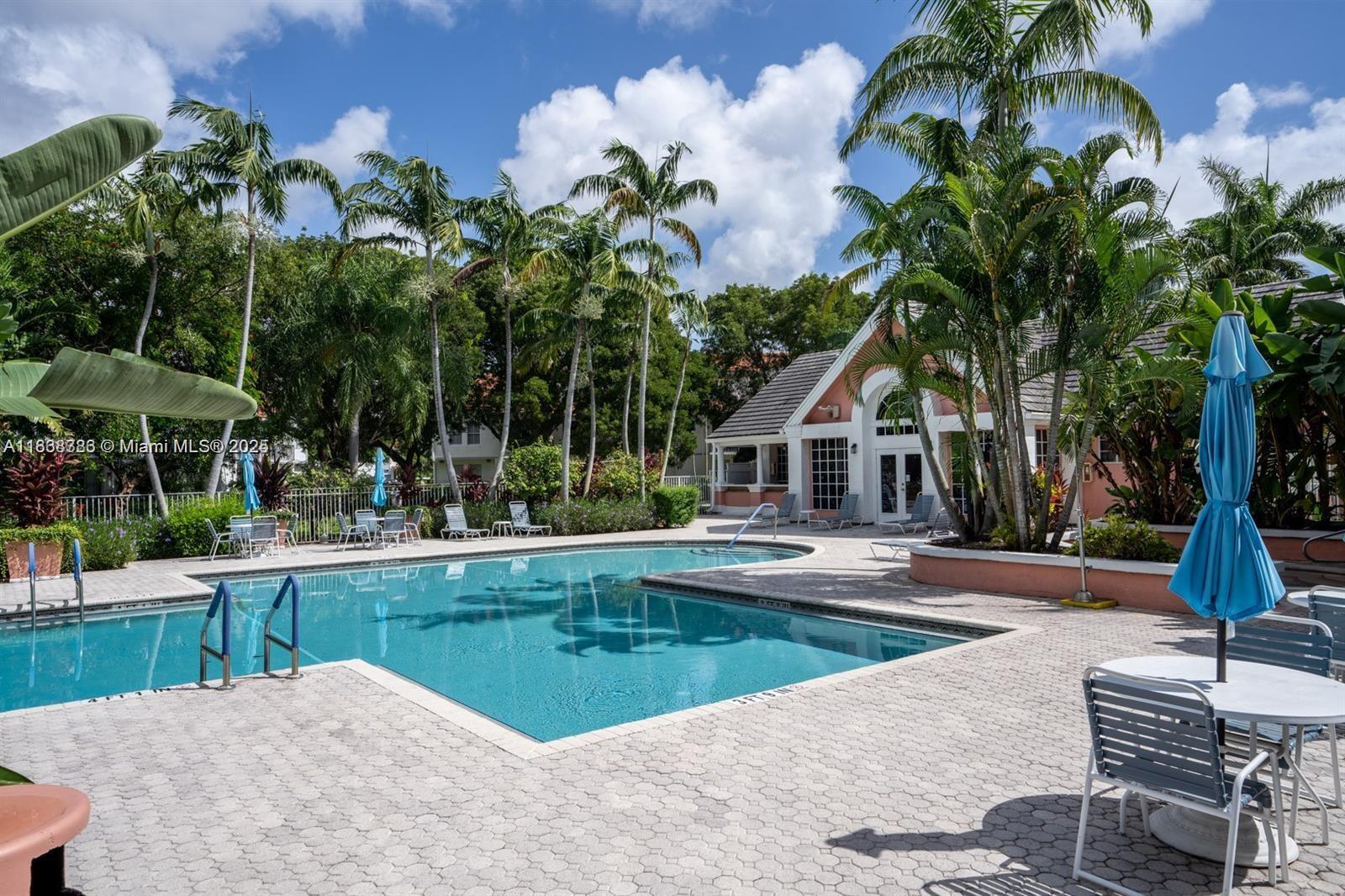 BAHIA DELRAY TOWNHOMES CO - Residential Lease