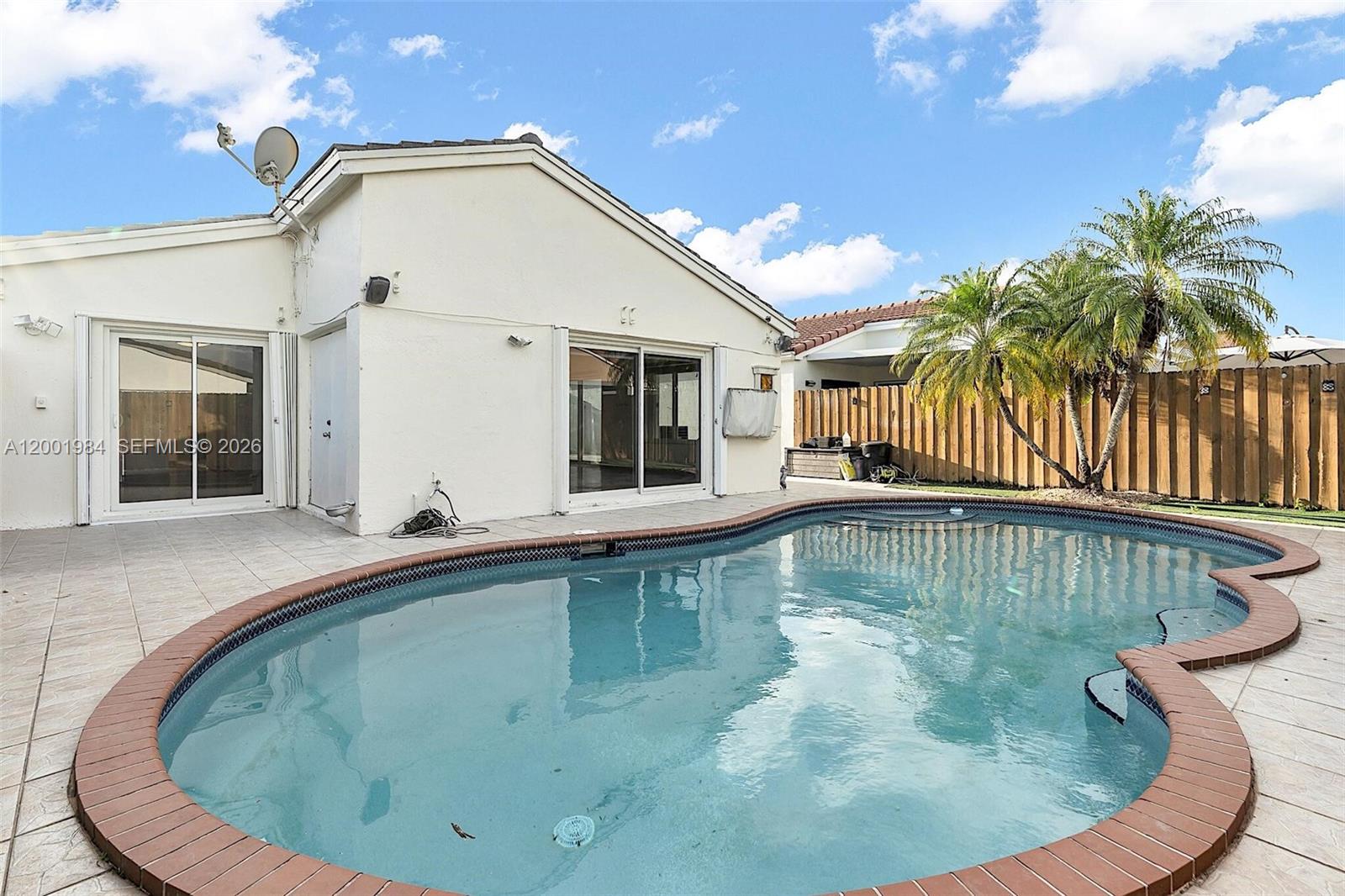 WEITZER SERENA LAKES WEST - Residential