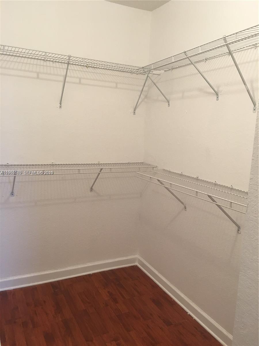 GRAND LAKES PHASE III - Residential Lease