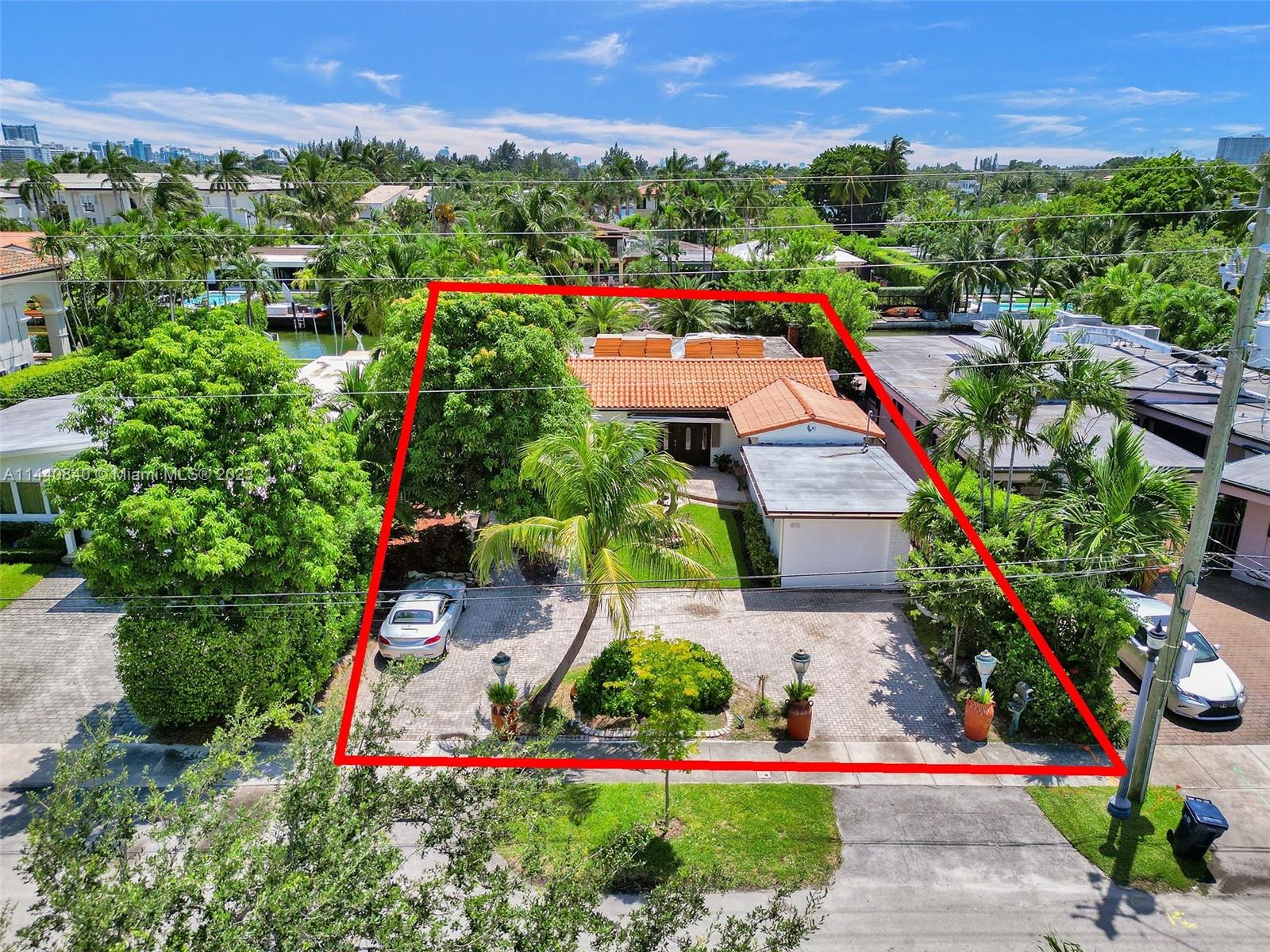 BISCAYNE POINT - Residential