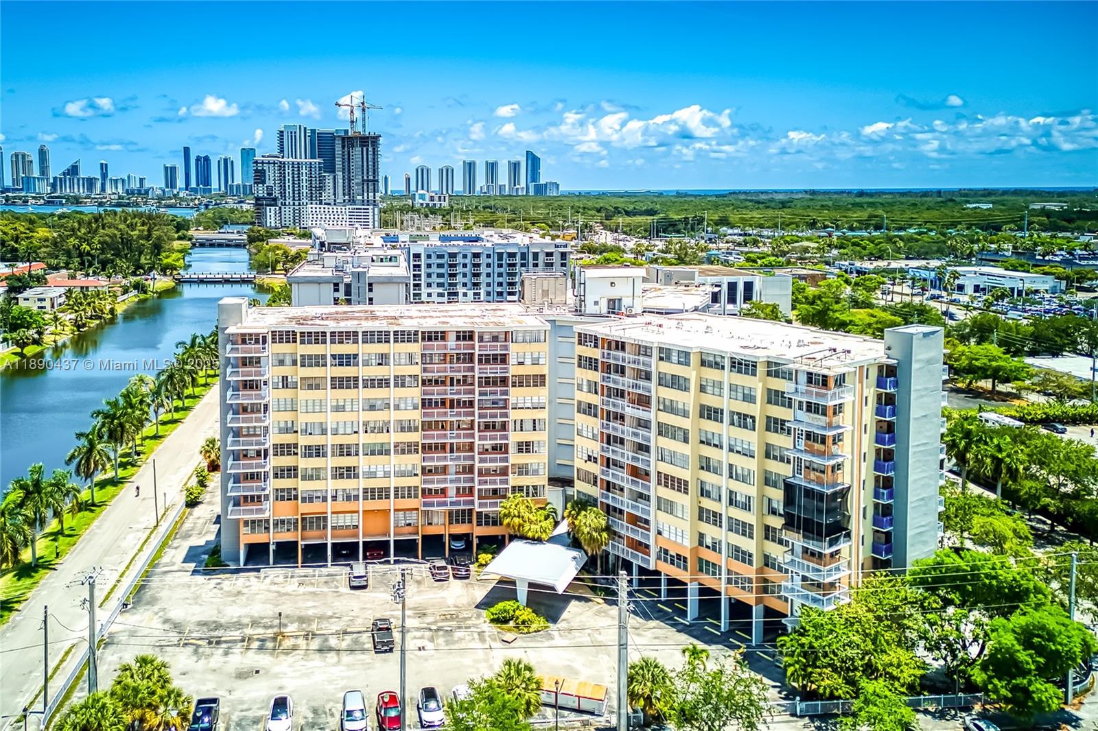 CRESTVIEW TOWERS CONDO - Residential