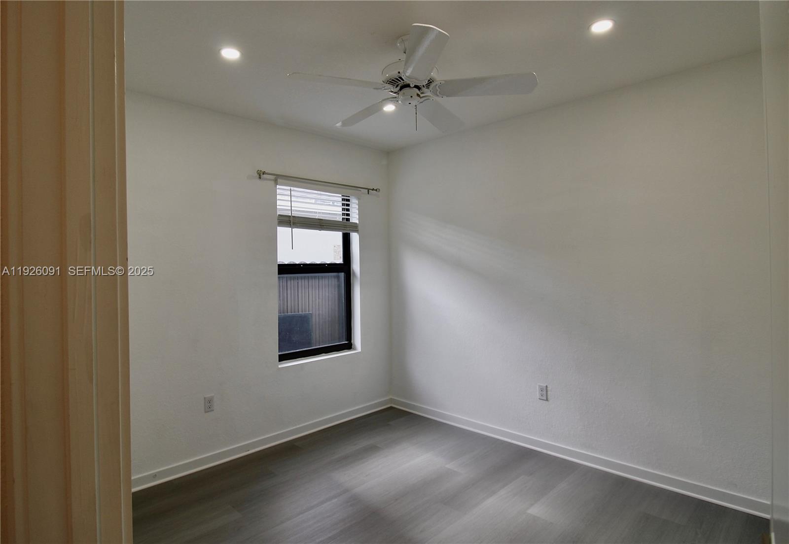 ROYAL HOMES WEST - Residential Lease