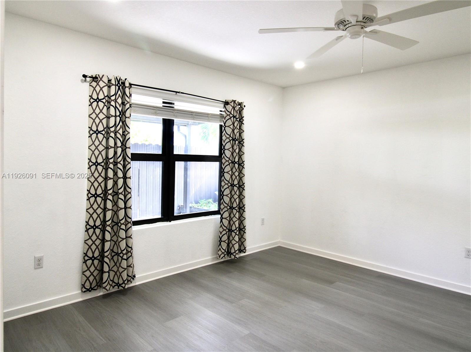 ROYAL HOMES WEST - Residential Lease