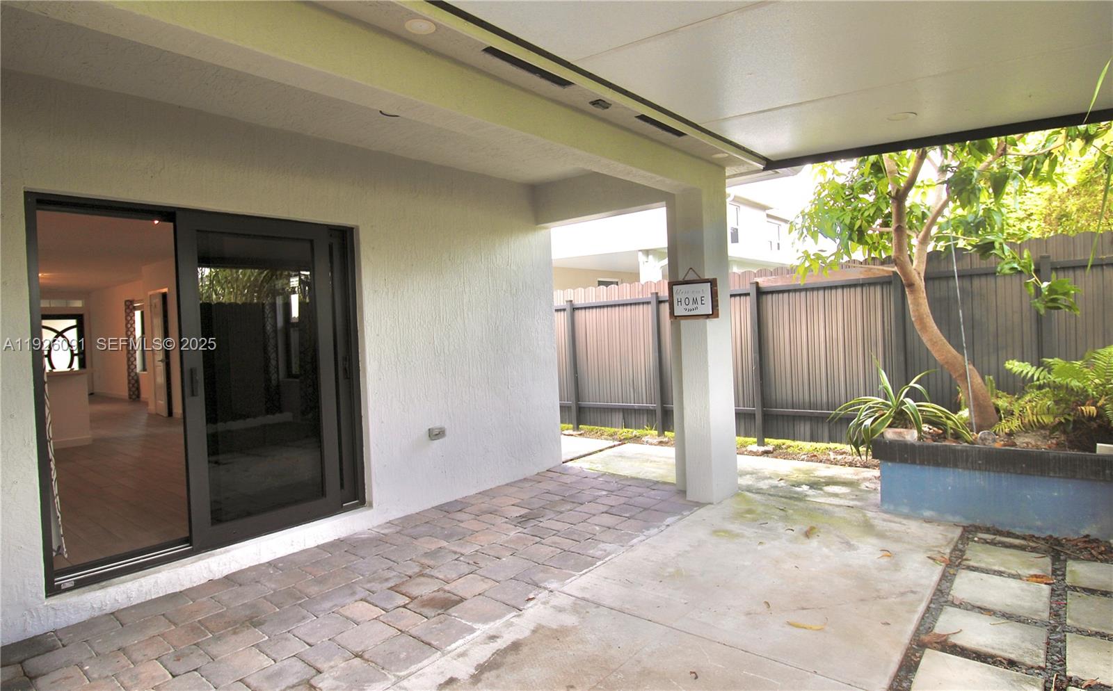 ROYAL HOMES WEST - Residential Lease