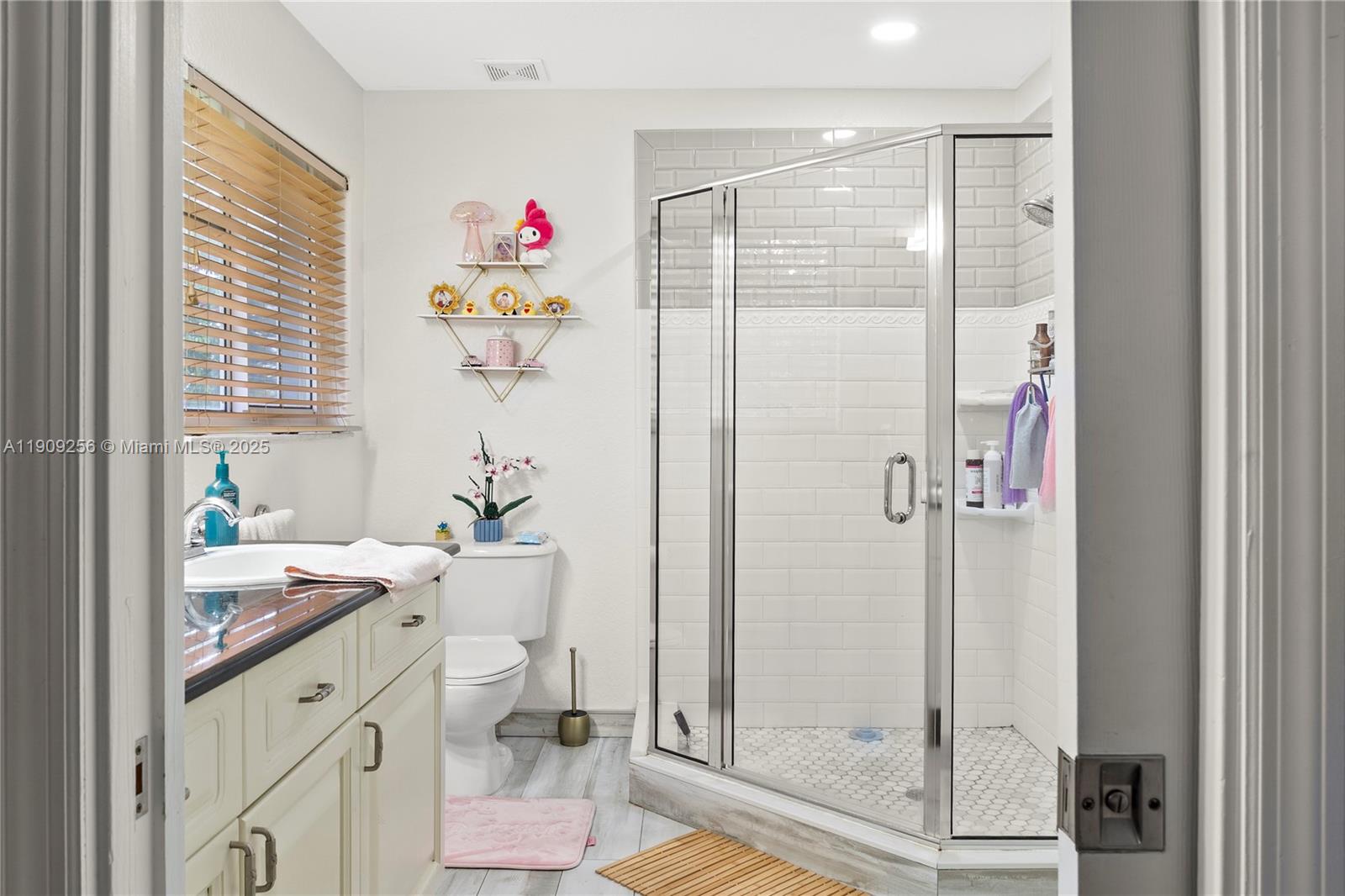 KEY LARGO TOWNHOMES CONDO - Residential