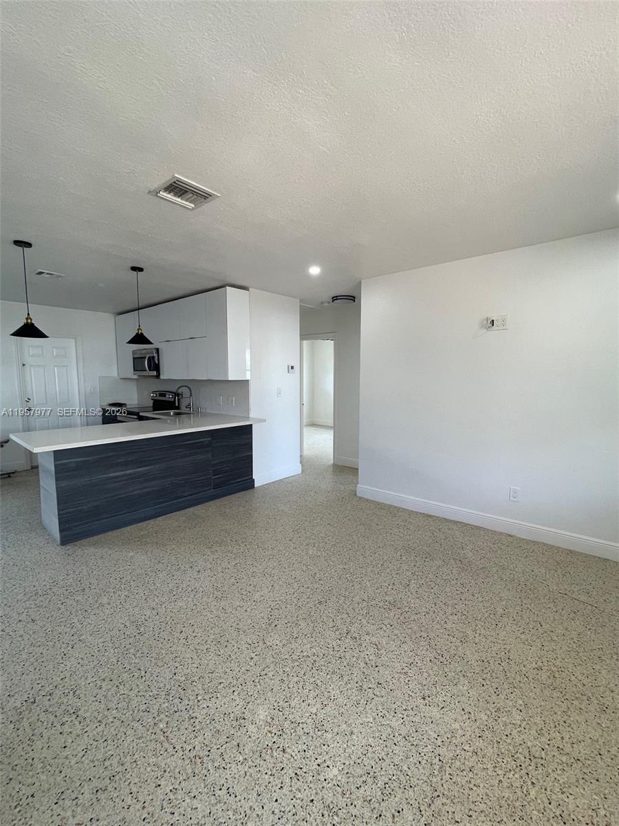 FLAGLER GROVE ESTATES EXT - Residential Lease