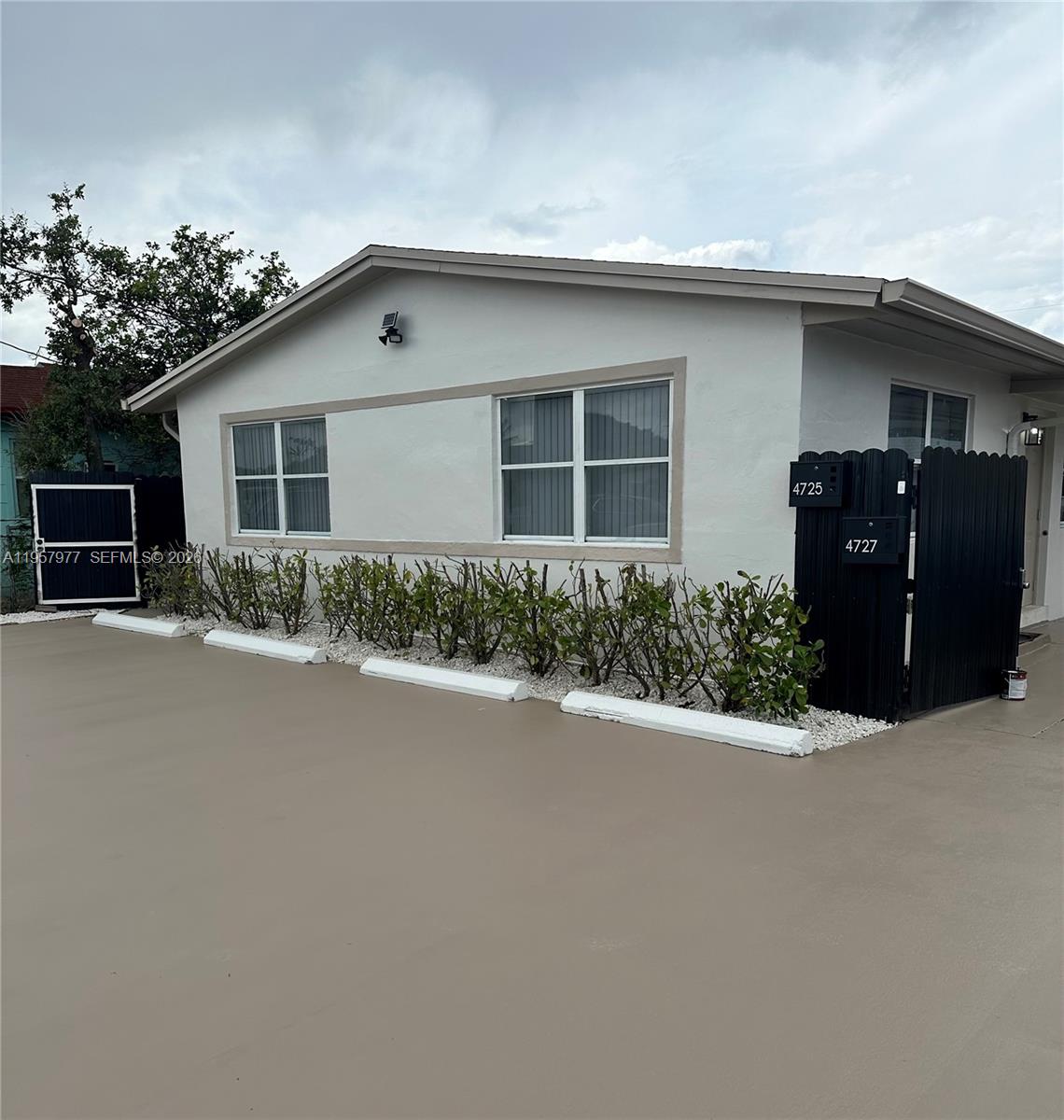 FLAGLER GROVE ESTATES EXT - Residential Lease