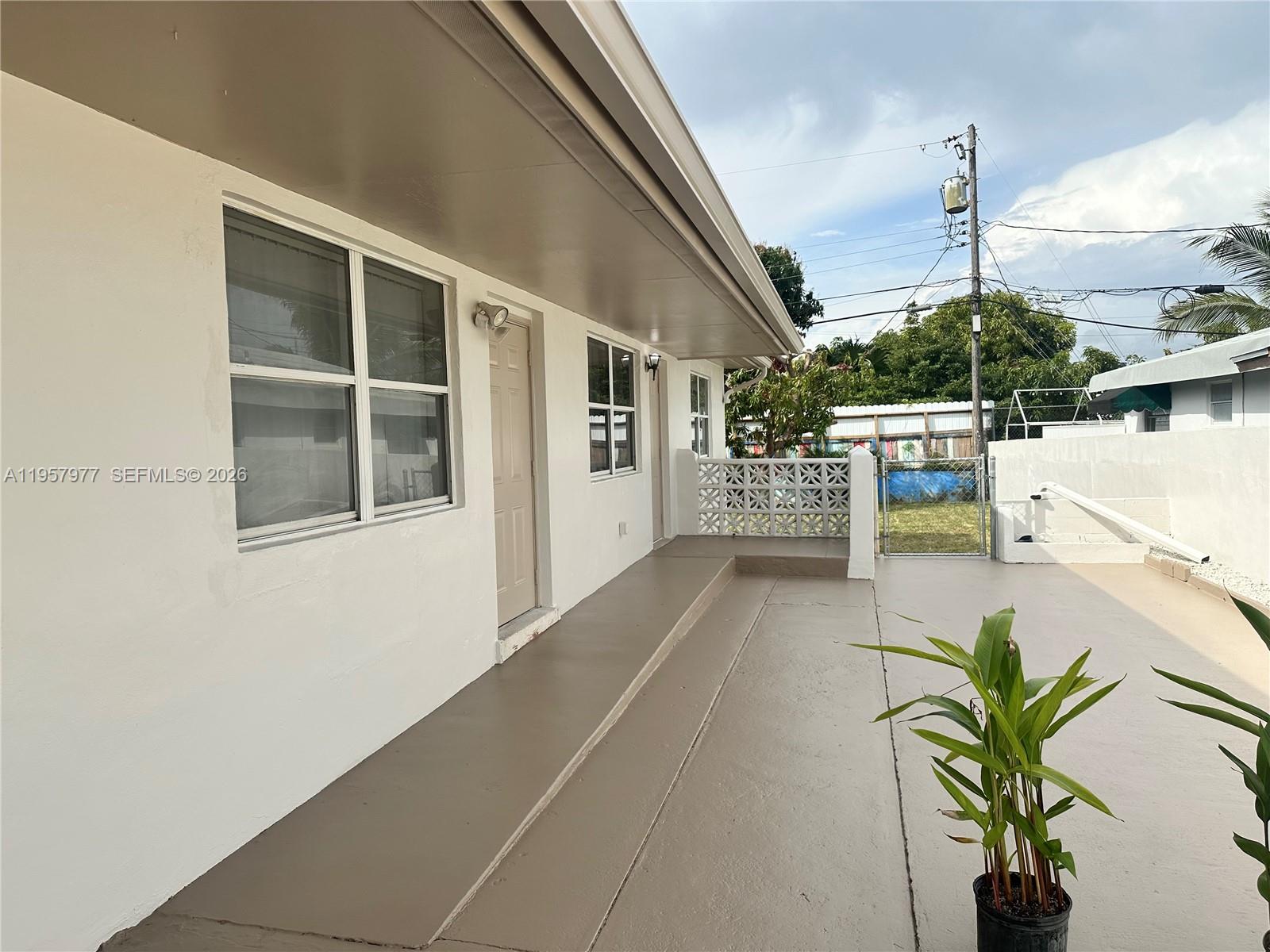 FLAGLER GROVE ESTATES EXT - Residential Lease