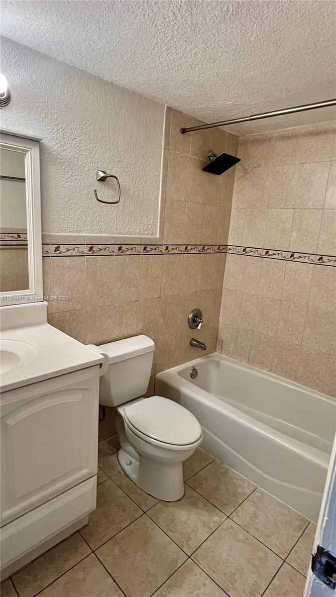 KENDALL HEIGHTS CONDO - Residential Lease