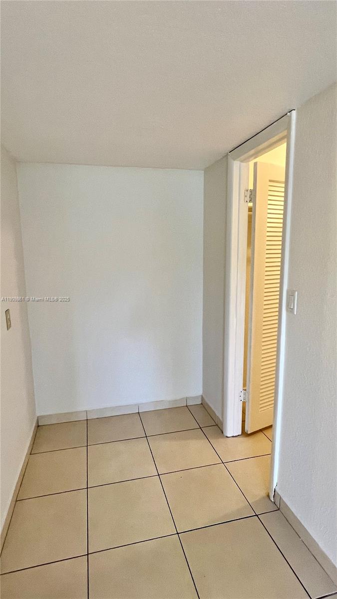 KENDALL HEIGHTS CONDO - Residential Lease