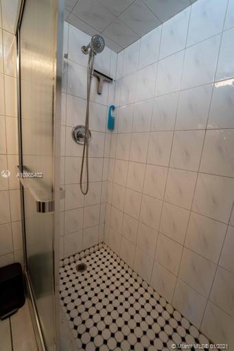 buckley towers - Residential Lease