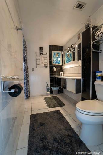 buckley towers - Residential Lease