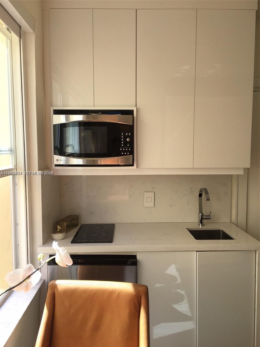 MENORES CONDO - Residential