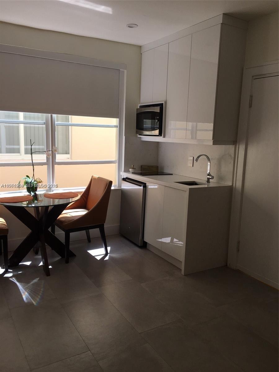 MENORES CONDO - Residential