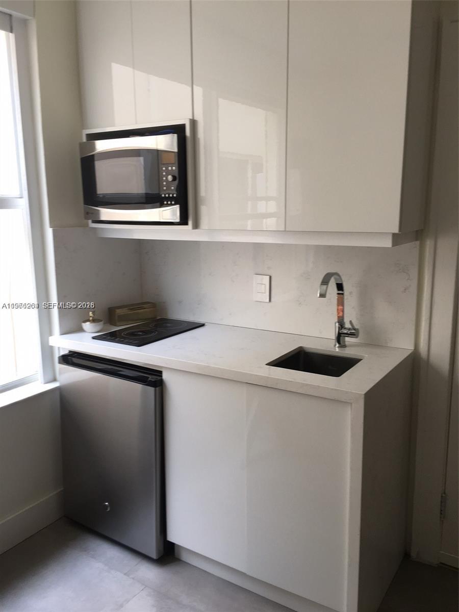 MENORES CONDO - Residential