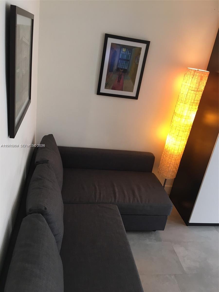 MENORES CONDO - Residential