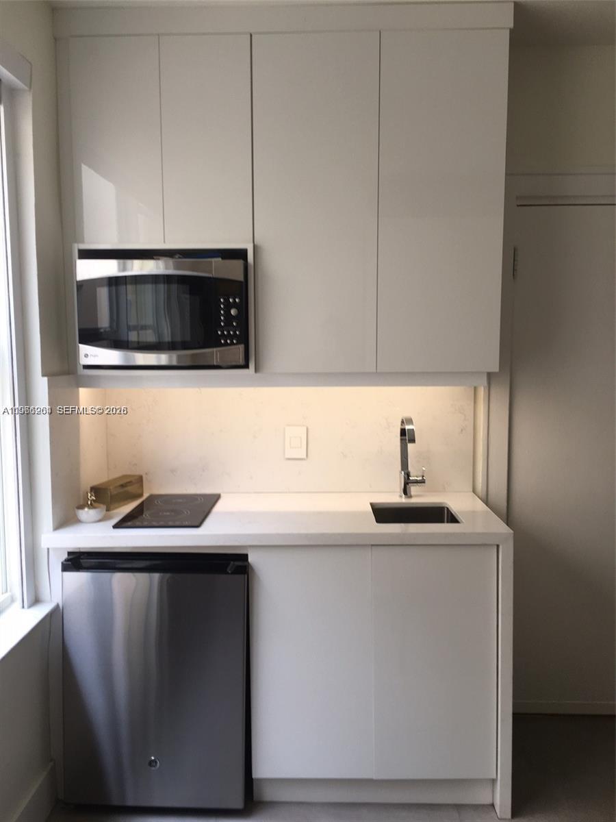 MENORES CONDO - Residential