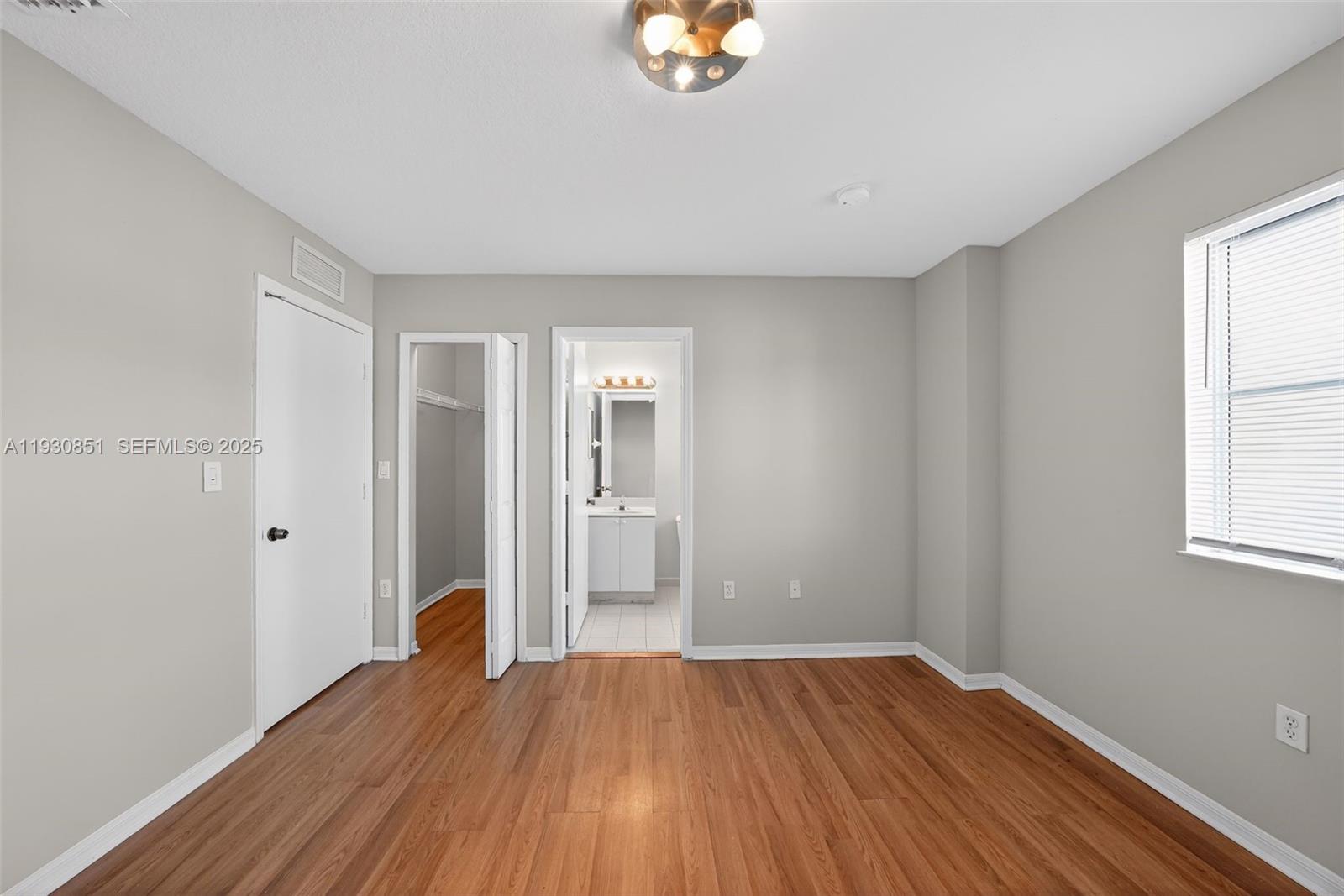 VENETIA GROVE - Residential