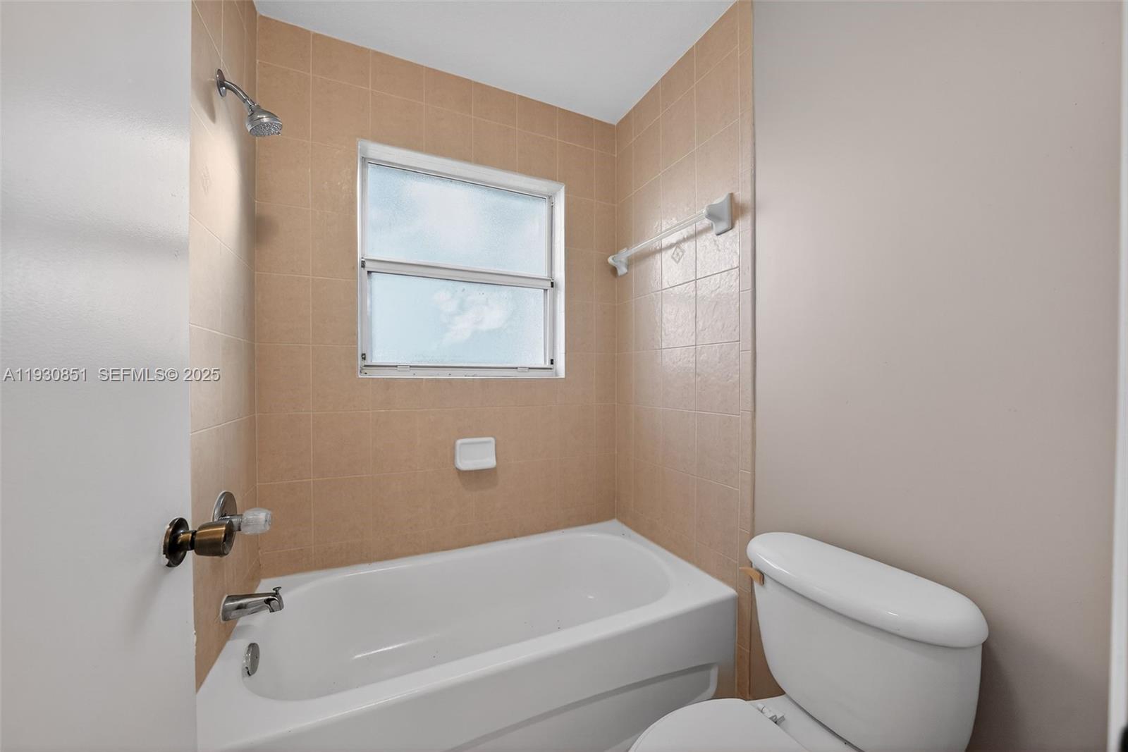 VENETIA GROVE - Residential