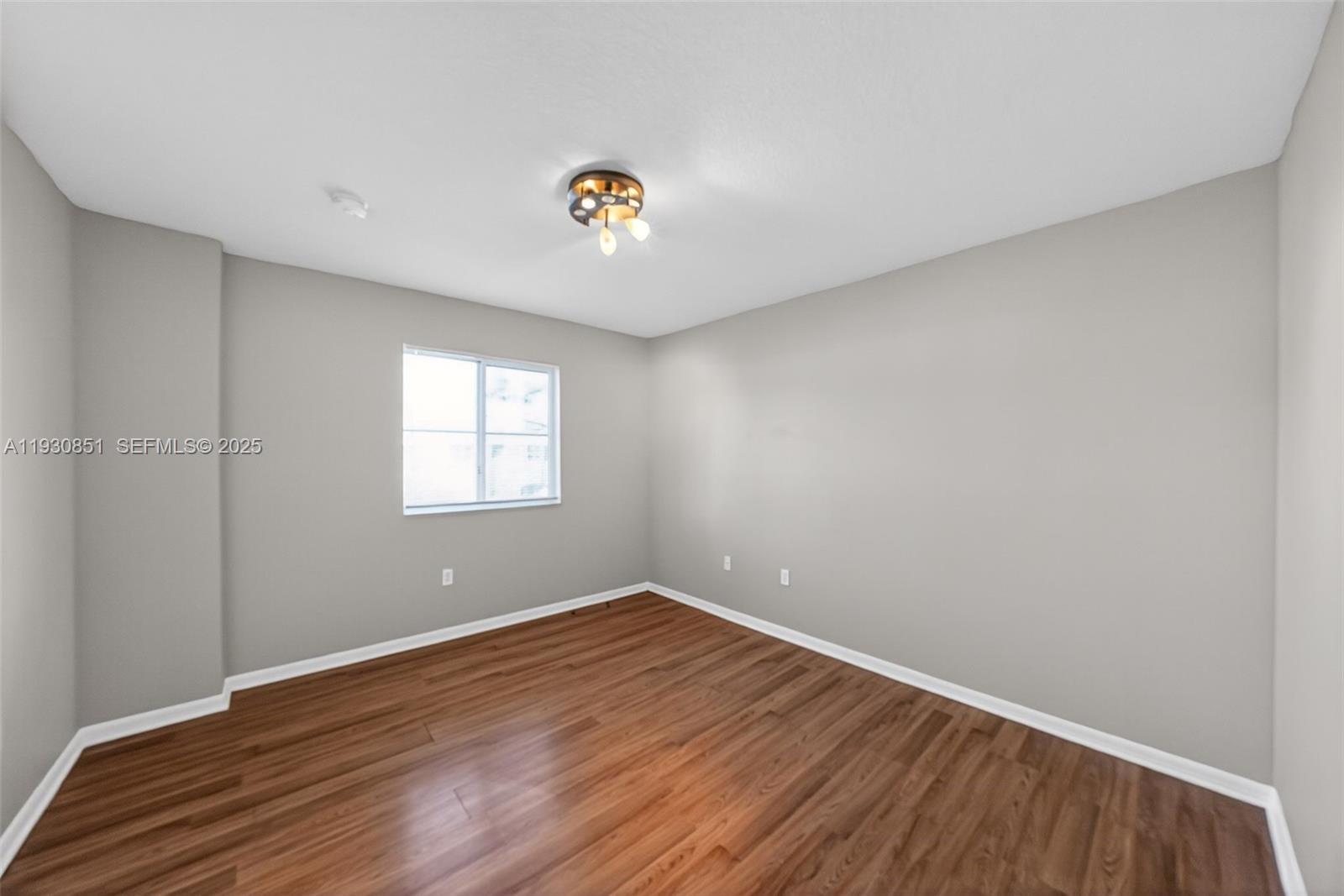 VENETIA GROVE - Residential