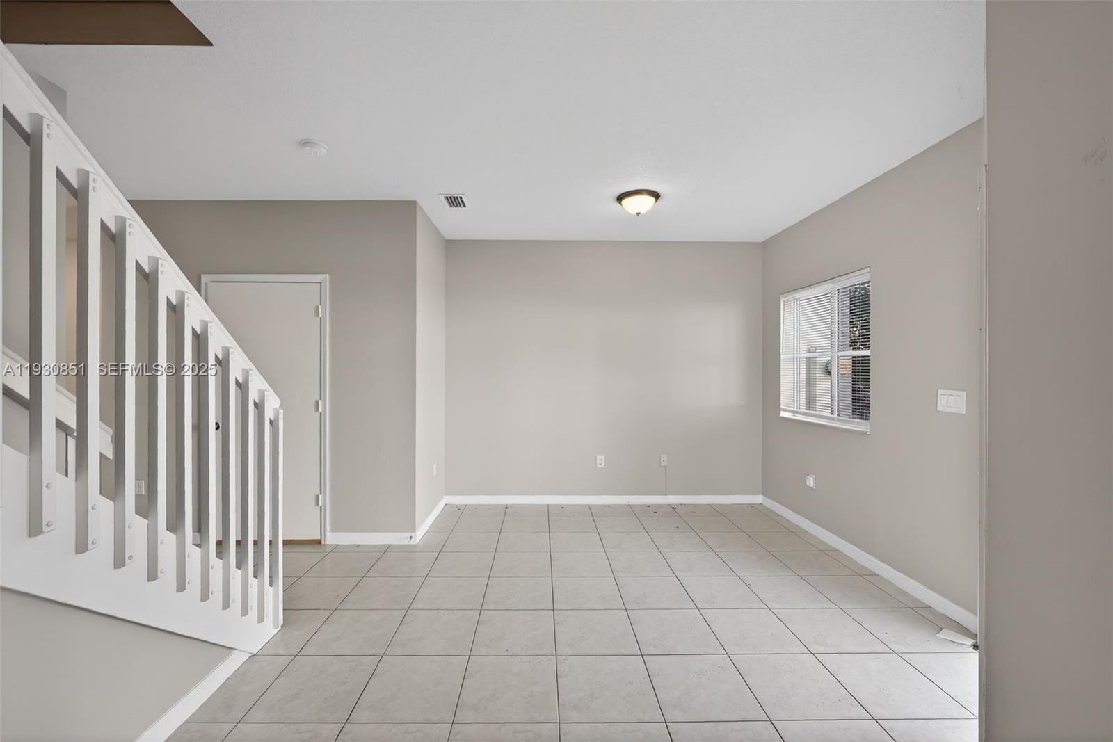 VENETIA GROVE - Residential