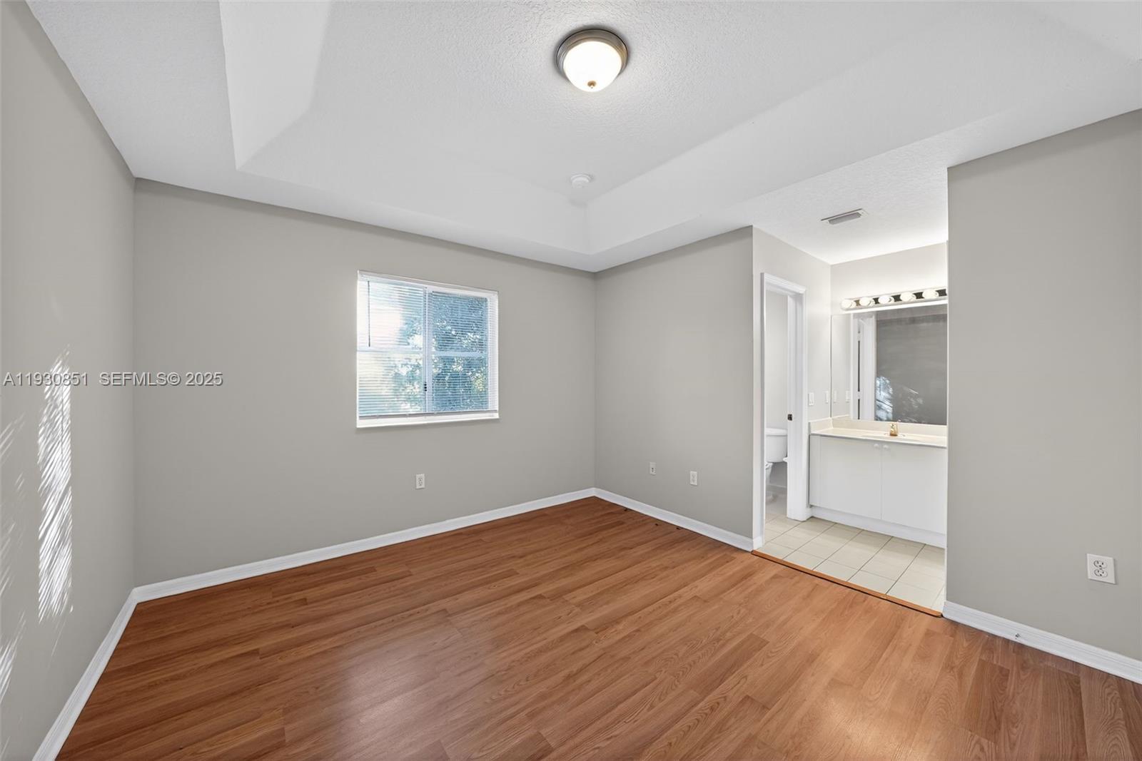 VENETIA GROVE - Residential