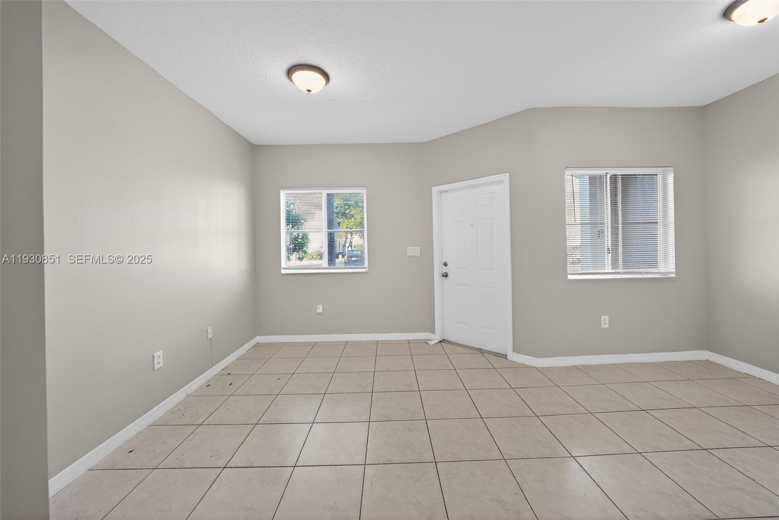 VENETIA GROVE - Residential