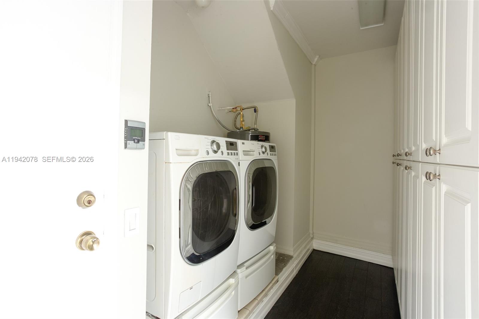 MAPLE RIDGE - Residential Lease