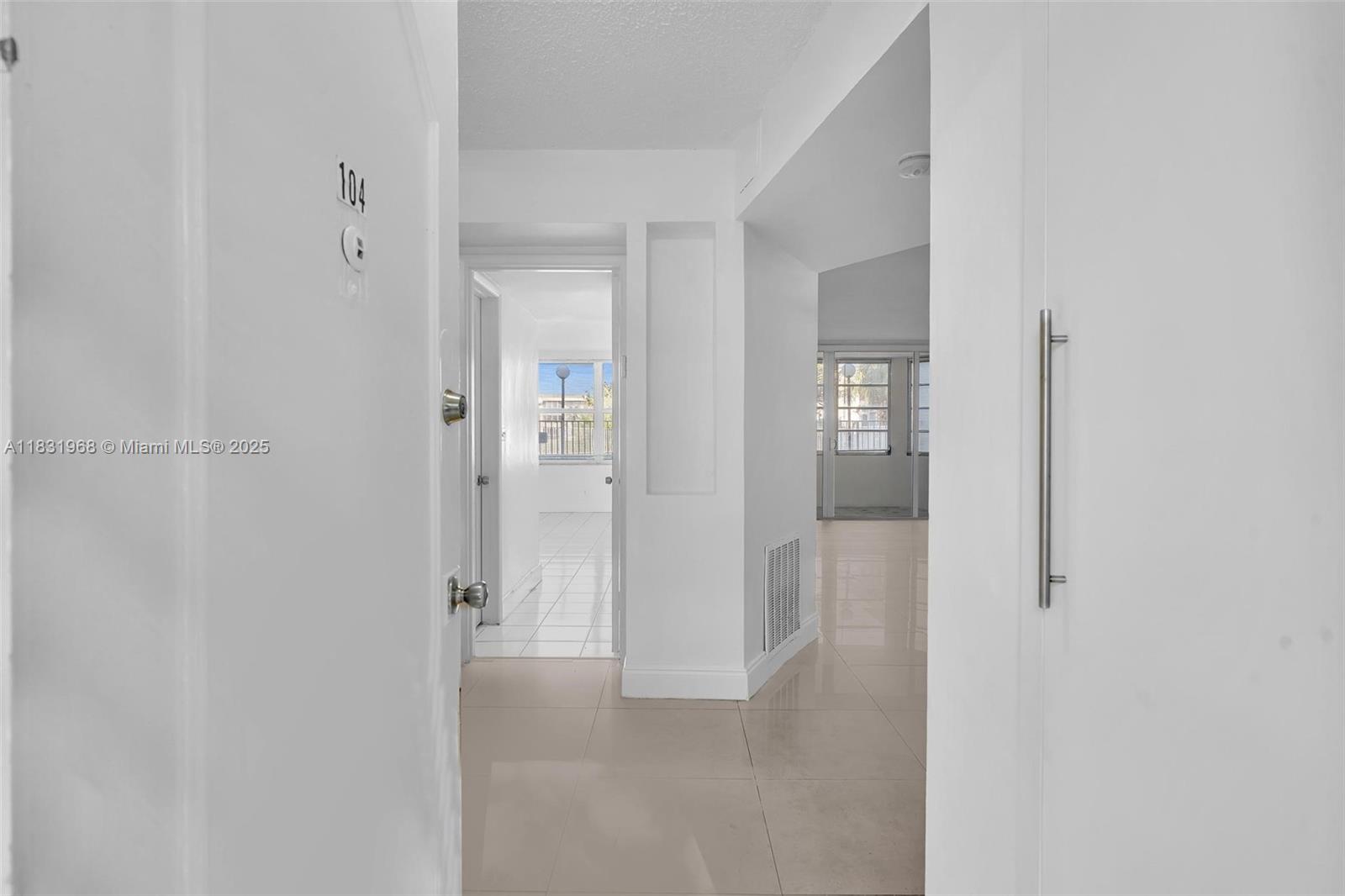 1398 NE 191st St C104