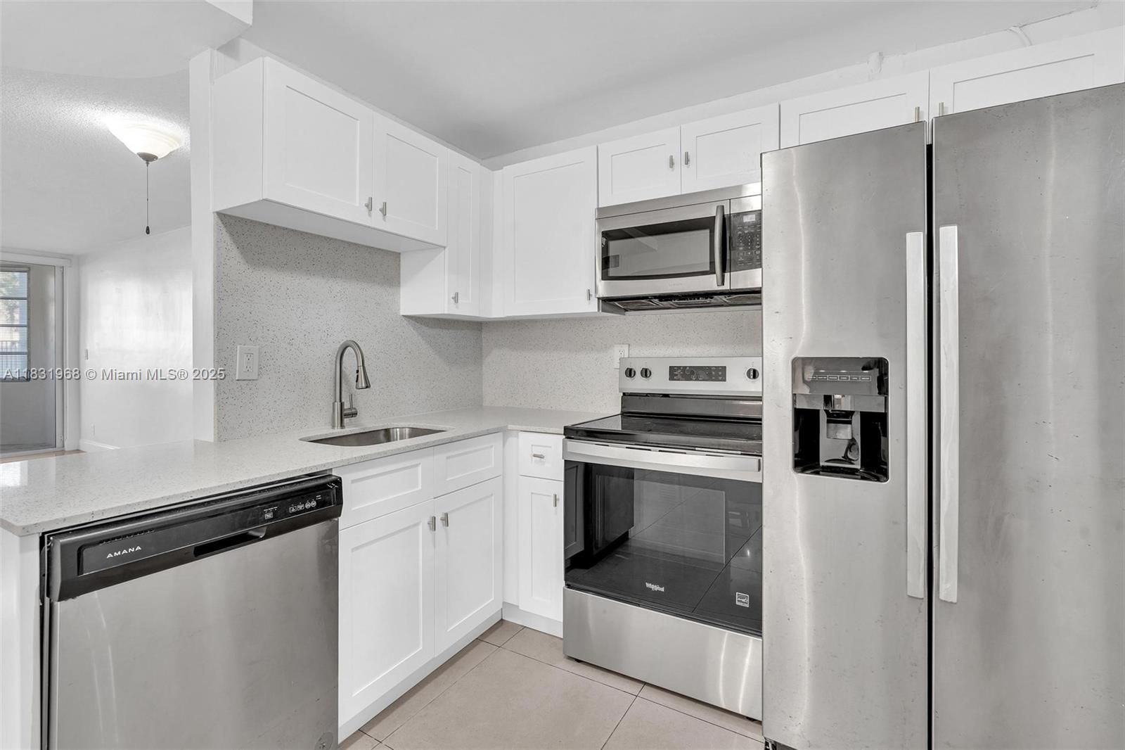 SECOND FORUM CONDO - Residential