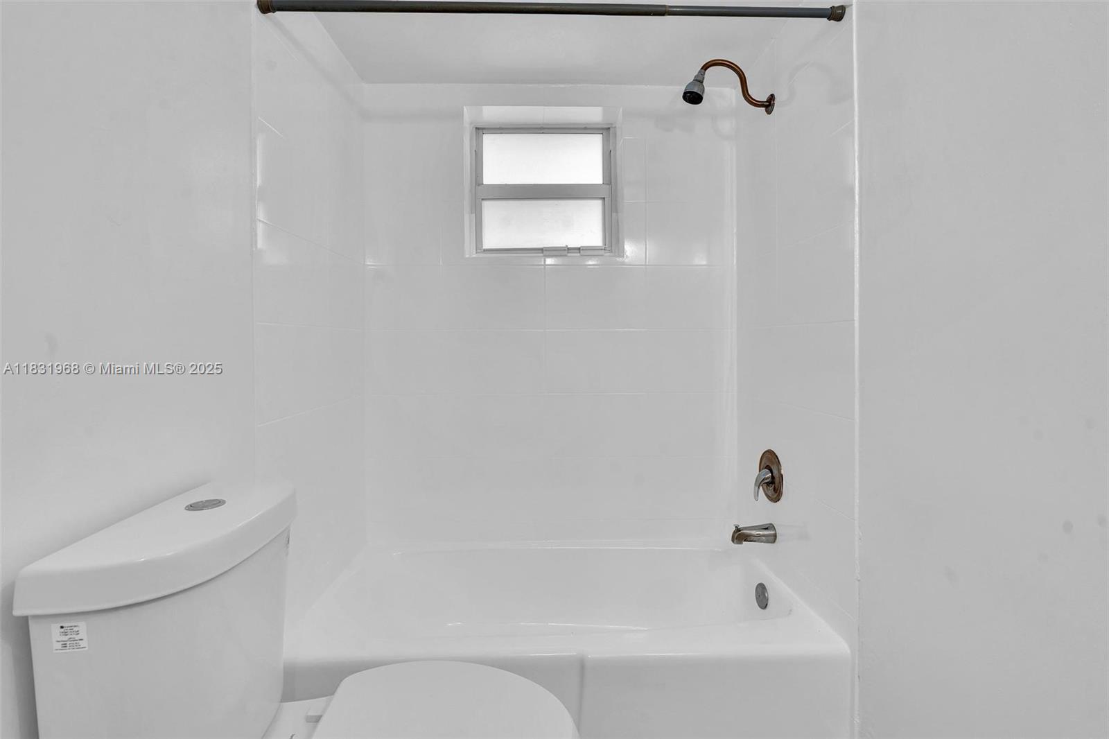 SECOND FORUM CONDO - Residential