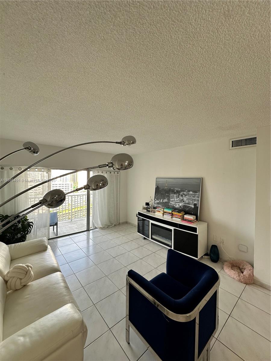 ARLEN HOUSE CONDO - Residential Lease