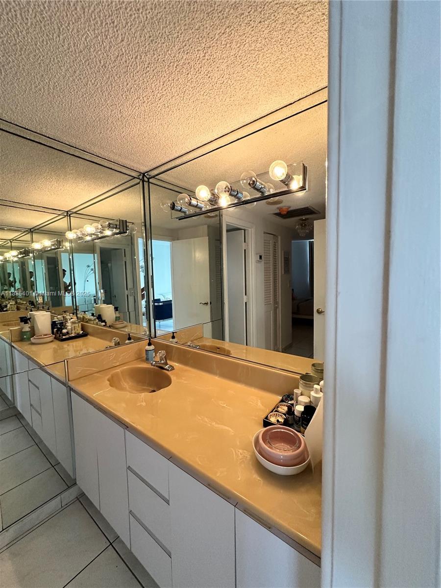 ARLEN HOUSE CONDO - Residential Lease