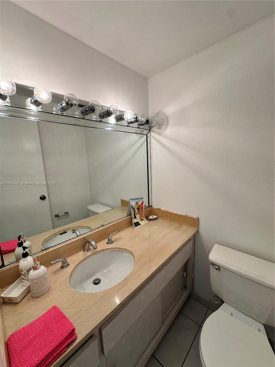 ARLEN HOUSE CONDO - Residential Lease