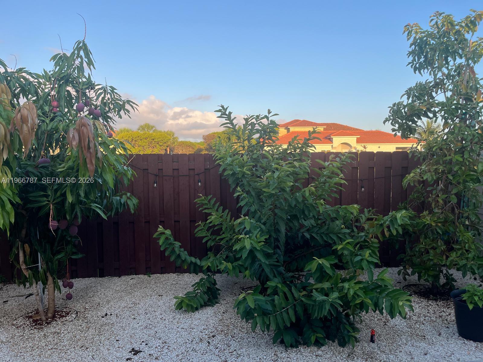 MEGHANS PLACE - Residential