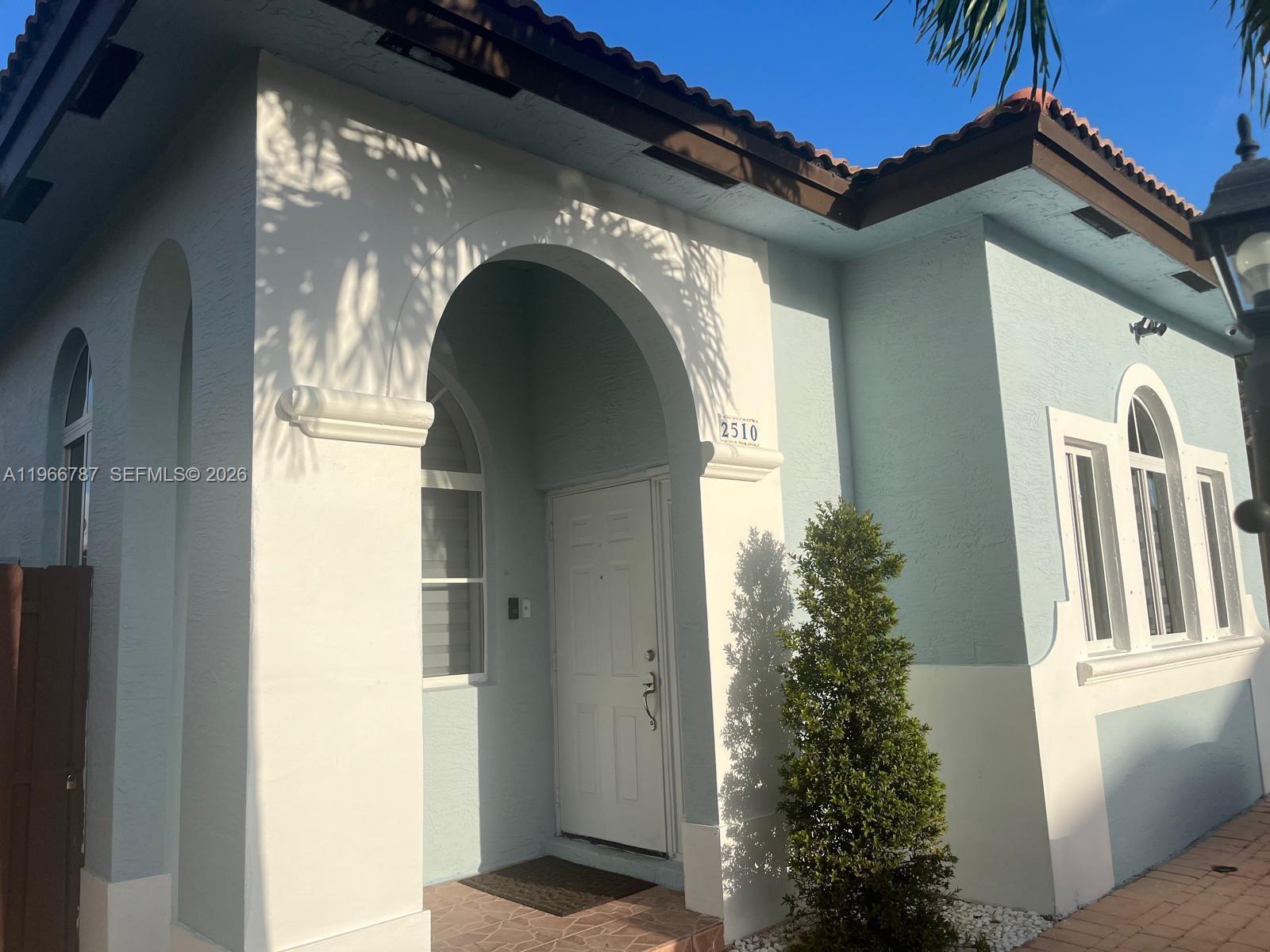 MEGHANS PLACE - Residential