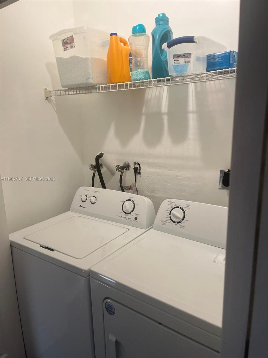 MEGHANS PLACE - Residential