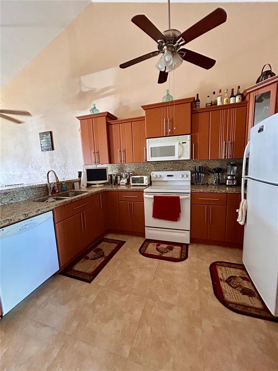 NORTH LAUDERDALE ESTATES - Residential