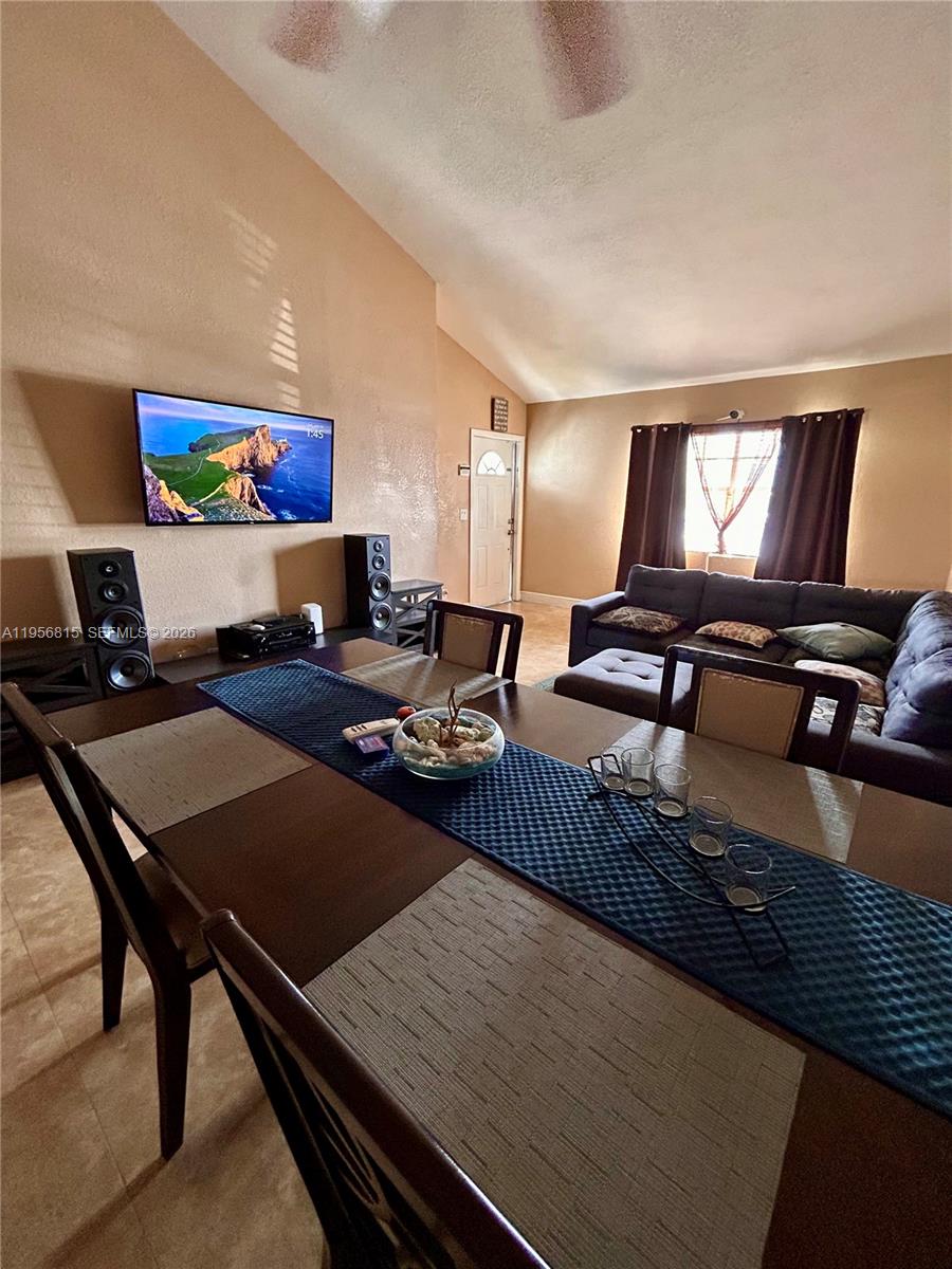 NORTH LAUDERDALE ESTATES - Residential