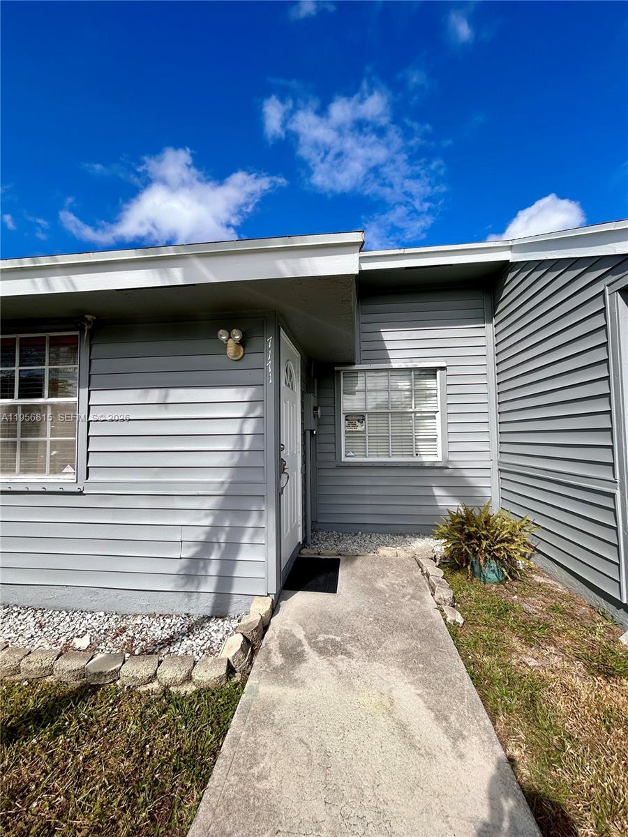 NORTH LAUDERDALE ESTATES - Residential