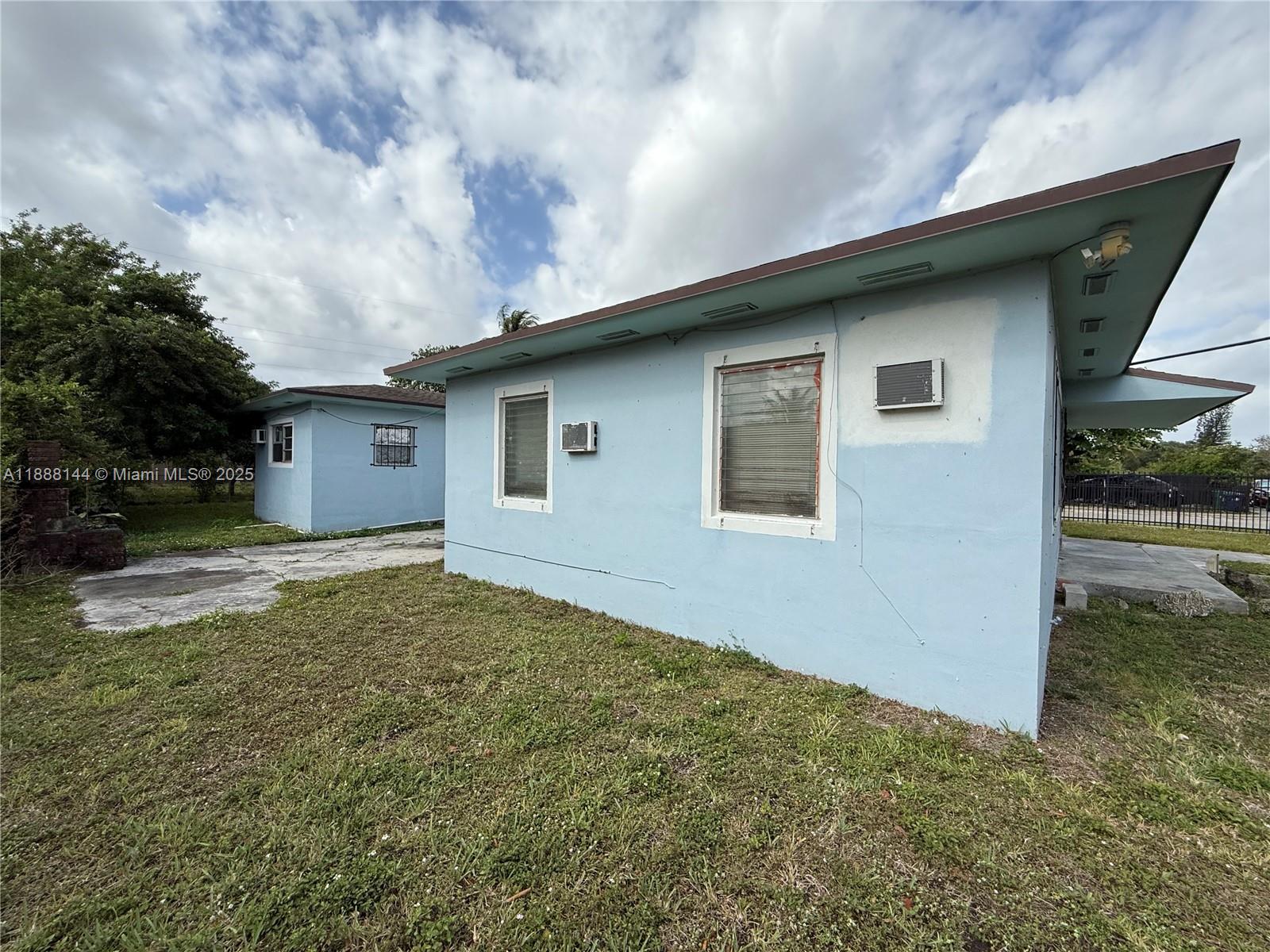 LAWNDALE 3RD ADDN - Residential Income