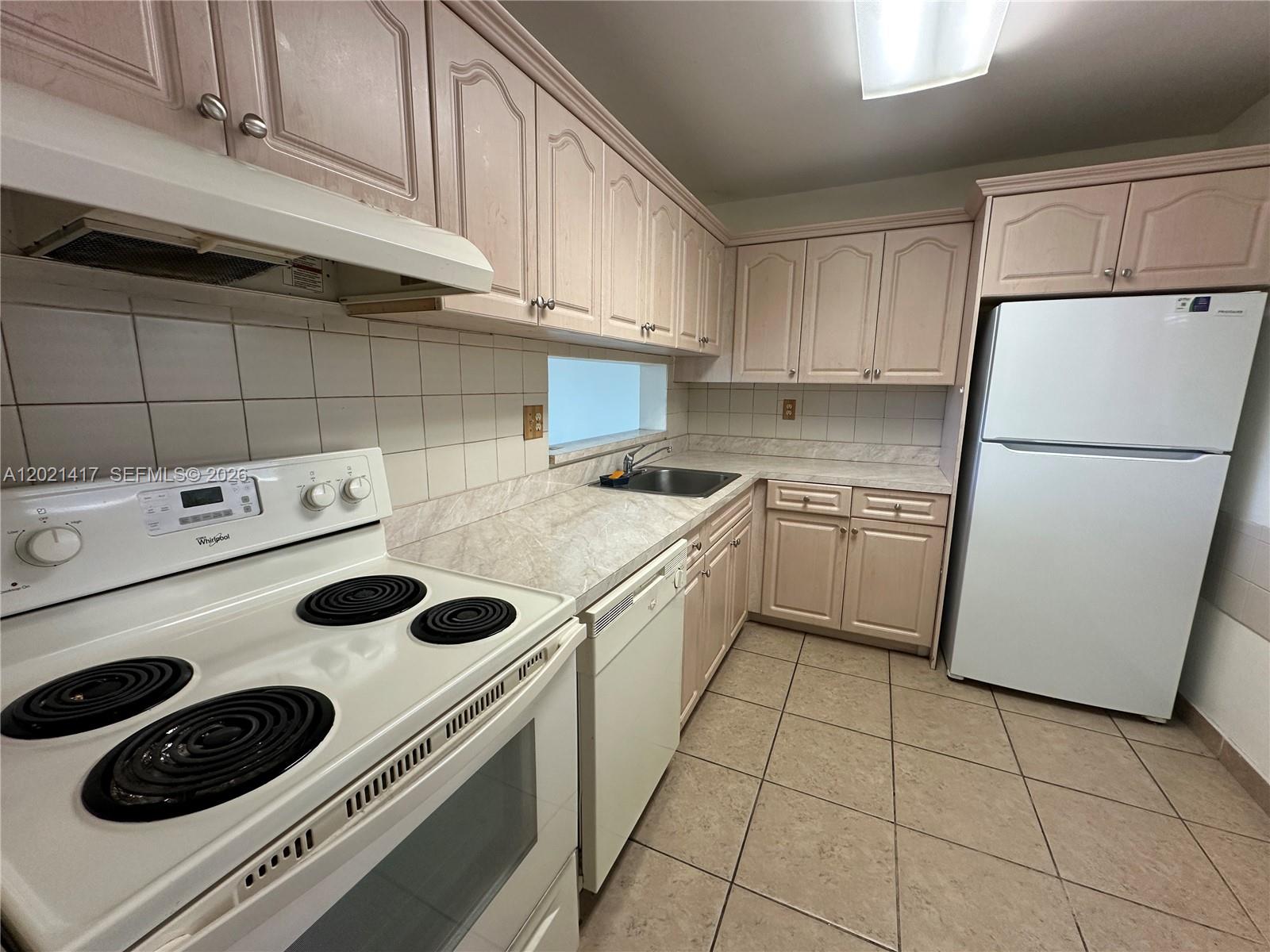 8635 NW 8th St 320