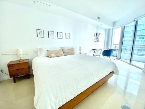 60 SW 13th St 4414 Miami FL 33130