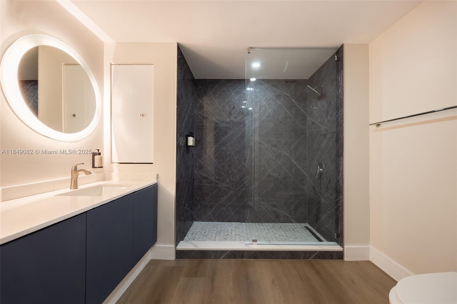 MUTINY PARK CONDO - Residential
